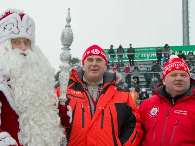 Кросс на снегоходах в Ярославле прошел на высоких скоростях!