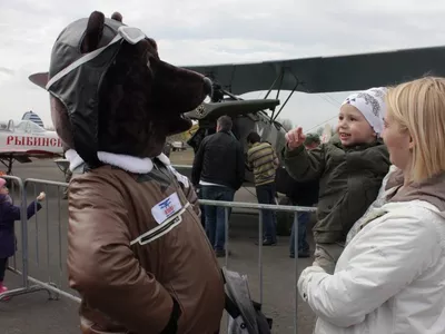 Почта России провела торжественное спецгашение открытки, посвящённой памятнику авиационным техникам