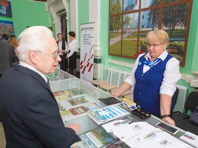 В Ярославле состоялась церемония торжественного спецгашения открытки, посвященной 150-летию Северной железной дороги